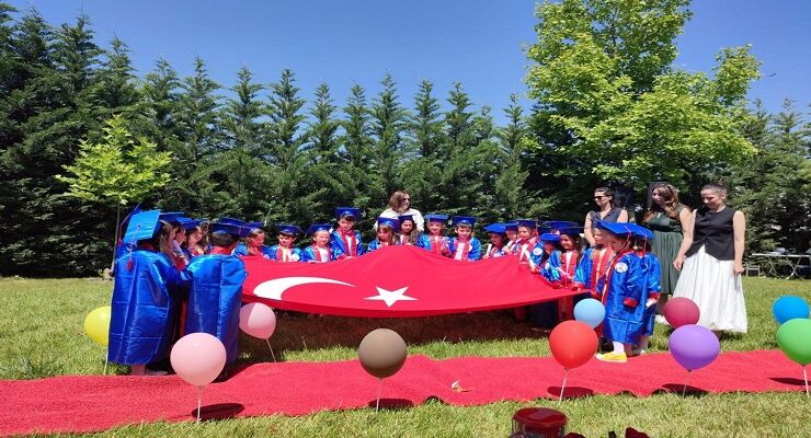 Süleymanpaşa Belediyesi Çocuk Akademisi’nde mezuniyet heyecanı