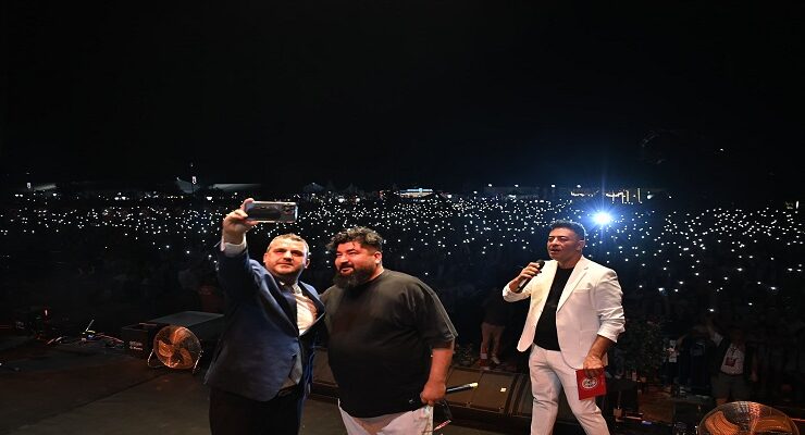 Kiraz Festivalinin ikinci gününe Eypio ve Oğuzhan Koç damgası