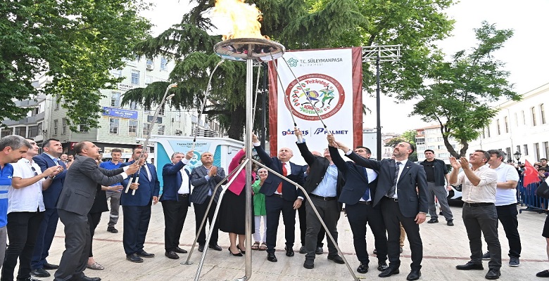 Kiraz Festivali korteji (4)