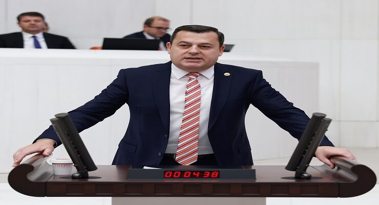 ÜRETİRKEN BATAN TEK ÇİFTÇİ, TÜRK ÇİFTÇİSİDİR
