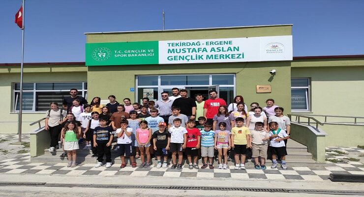 ERGENE MUSTAFA ASLAN GENÇLİK MERKEZİNDE “ETKİLİ İLETİŞİM” SEMİNERİ DÜZENLENDİ