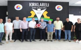 Cumhuriyet Halk Partisi Kırklareli Milletvekili Vecdi Gündoğdu Kırklareli Ticaret ve Sanayi Odası’nı ziyaret etti