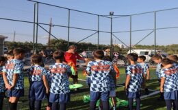 YAZ SPOR OKULU KURSLARI DOLU DİZGİN DEVAM EDİYOR