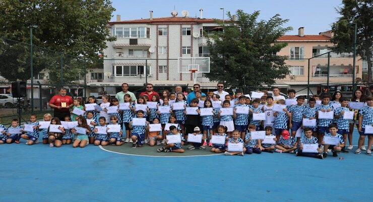 YAZ SPOR OKULU KURSLARINDA SERTİFİKA HEYECANI