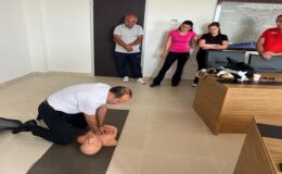 Ergene İlçesinde Spor Tesislerinde Çalışan İlkyardımcılara Yönelik İlkyardım Eğitimi Yenileme Programı Düzenlendi