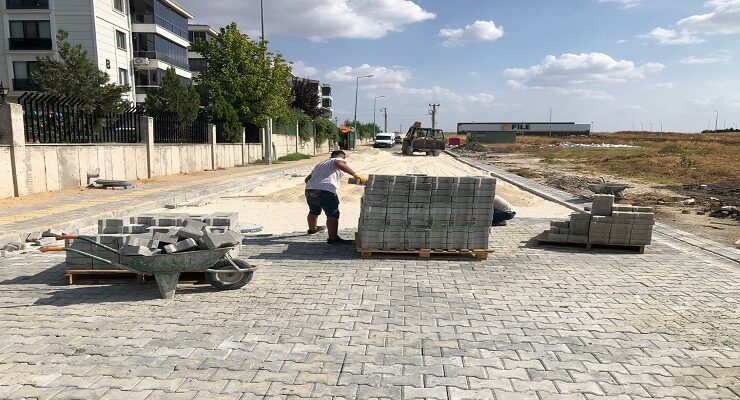 Lüleburgaz’da altyapı ve yol çalışmaları sürüyor
