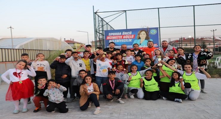 CUMHURİYET’İN 101. YILI MURATLI’DA SPOR MÜSABAKALARI İLE KUTLANDI