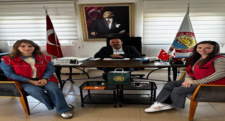 ERGENE MUSTAFA ASLAN GENÇLİK MERKEZİ, SAĞLIK MAHALLESİ MUHTARI ALİ RIZA AKPOLAT’I MAKAMINDA ZİYARET ETTİ