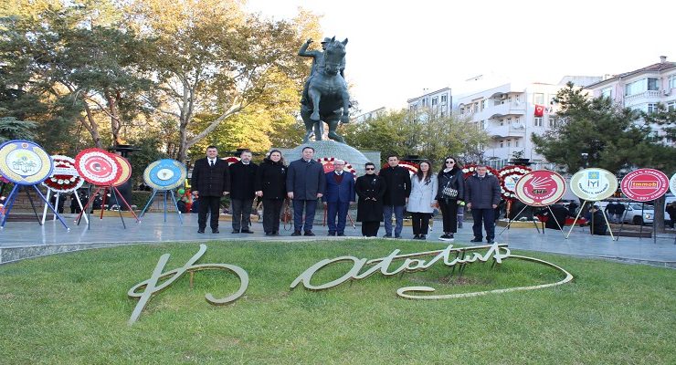 Kırklareli Ticaret ve Sanayi Odası, “Atatürk’ü Anma Günü Çelenk Sunma Töreni”nde Yerini Aldı