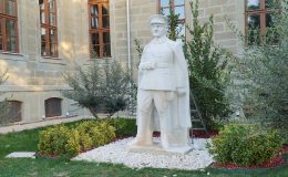 Tarihi Atatürk Büstü Keşan’da Yeniden Hayat Buluyor