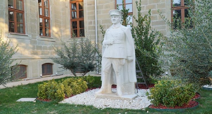 Tarihi Atatürk Büstü Keşan’da Yeniden Hayat Buluyor
