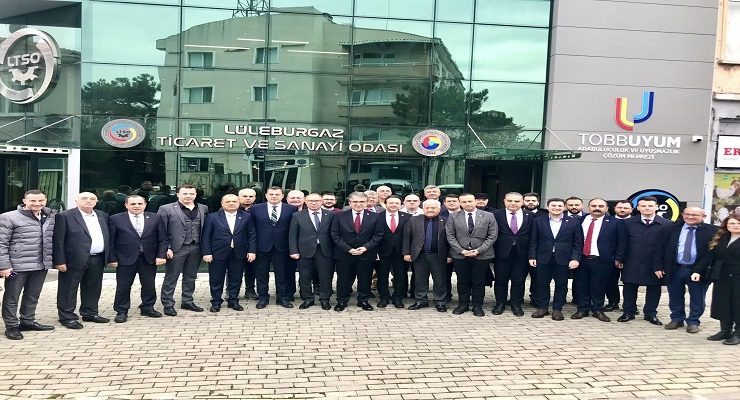 “YOKSULLUK KADER DEĞİLDİR, YOKSULLUK AKP’NİN ESERİDİR”