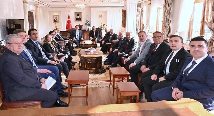Başkan Soner Ilık, TOBB Başkanı M. Rifat Hisarcıklıoğlu ile birlikte Edirne Valisi Yunus Sezer’i ziyaret etti
