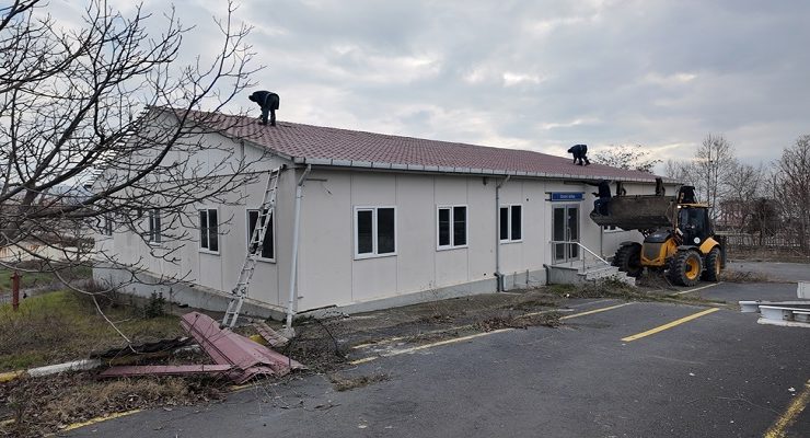 Mahalle Kreşi İçin Bağışlanan Prefabrik Yapıların Sökümüne Başlandı