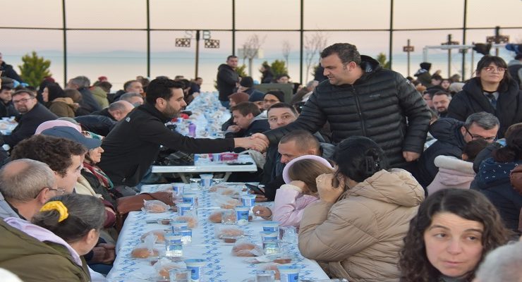 Halk Sofraları Karadeniz ve Bahçelievler Mahallelerinde Kuruldu