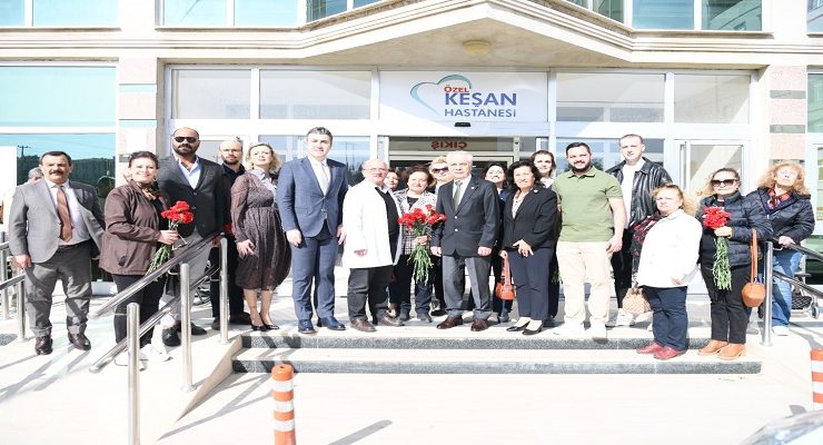 Başkan Özcan, Sağlık Çalışanlarının 14 Mart Tıp Bayramı’nı Kutladı