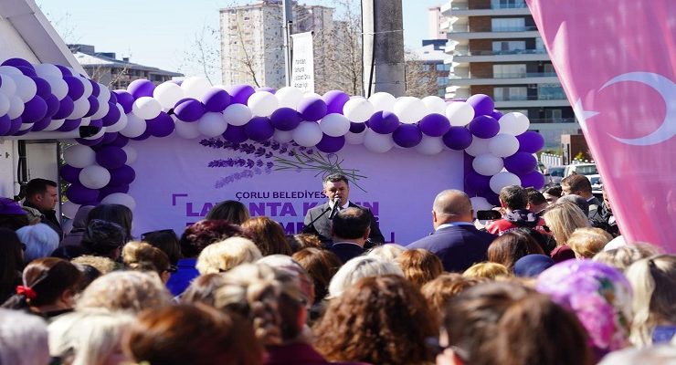 Lavanta Kadın Eğitim Merkezi Açıldı