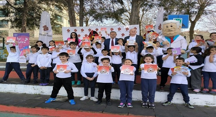 ‘BÖBREK DEDE’ DÜNYA BÖBREK GÜNÜ’NDE İLKOKUL ÖĞRENCİLERİ İLE BULUŞTU!