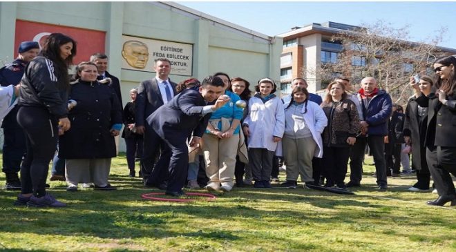 21 MART DÜNYA DOWN SENDUROMLULAR FARKINDALIK GÜNÜNDE BOCCE FAALİYETİ DÜZENLENDİ