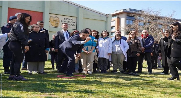 21 MART DÜNYA DOWN SENDUROMLULAR FARKINDALIK GÜNÜNDE BOCCE FAALİYETİ DÜZENLENDİ