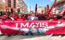 “SARAYLAR SİZİN MEYDANLAR BİZİMDİR.”