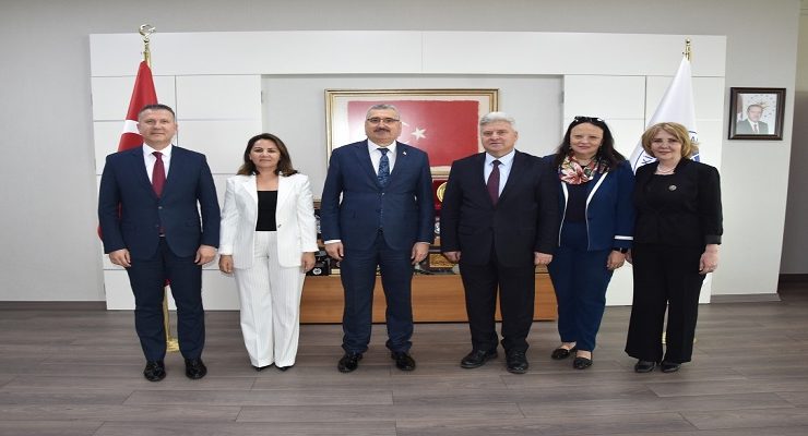 PROF. DR. GJORGE IVANOV VE BERABERİNDEKİ HEYETTEN REKTÖRE ZİYARET