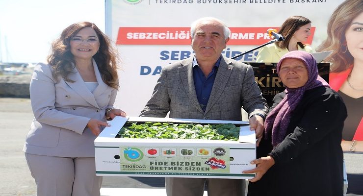 BÜYÜKŞEHİR’DEN ÜRETİCİLERE FİDE DESTEĞİ