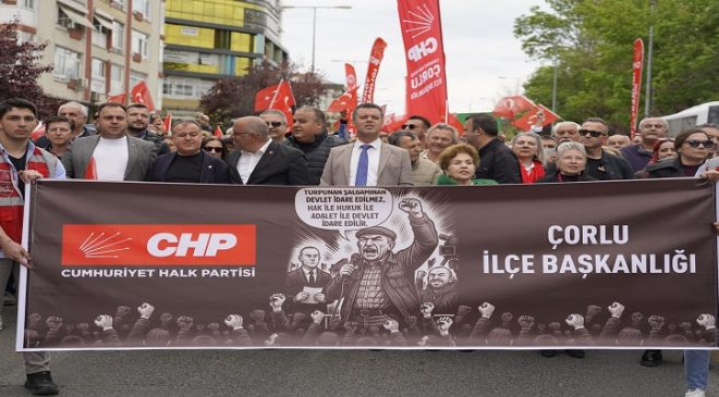 Başkan Sarıkurt 1 Mayıs Kutlamalarına Katıldı