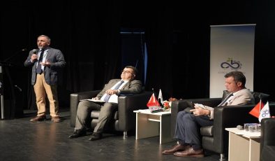 Çorlu’da Demokratikleşme Sorunları Masaya Yatırıldı