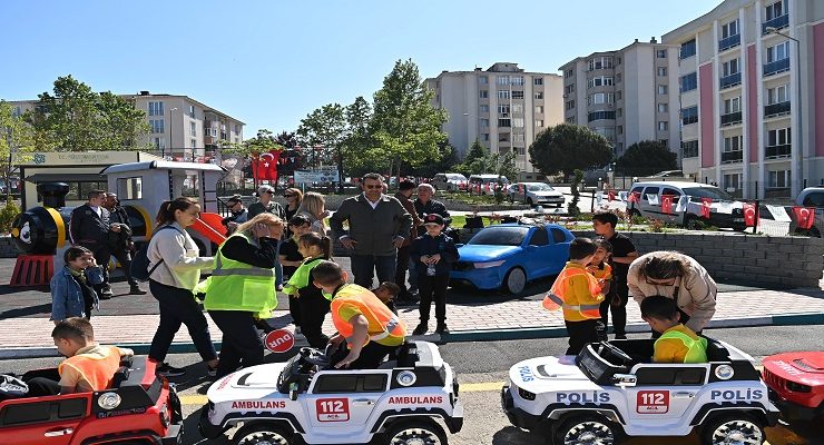 Başkan Nallar Trafik Park’ta Miniklerle Bir Araya Geldi