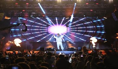 Festival Coşkusu Simge ve Reynmen Konserleri İle Zirveye Çıktı