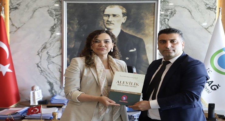Çorlu Cem Vakfı’ndan Tekirdağ Büyükşehir Belediye Başkanı Candan Yüceer’e Ziyaret