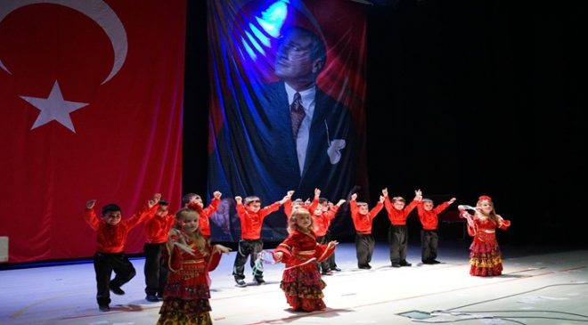 ERGENE BELEDİYESİ BEREN BEBEK OYUN EVİ YIL SONU GÖSTERİSİ DÜZENLENDİ