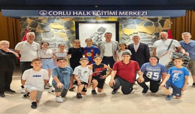 Başkan Sarıkurt`tan Şampiyonlara Tebrik