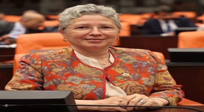 Nurten Yontar: “Babalarımız, yaşamımızın her aşamasında bizlere rehberlik eden en değerli varlıklarımızdır.”
