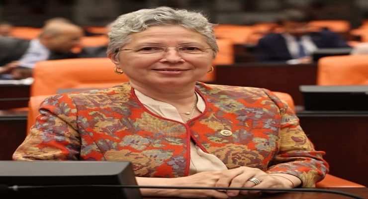 Nurten Yontar: “Babalarımız, yaşamımızın her aşamasında bizlere rehberlik eden en değerli varlıklarımızdır.”