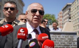 Ümit Özdağ, Talat Paşa Anıtı önünde Basın Açıklaması yaptı