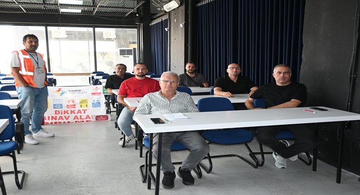 “Sorumlu Emlak Danışmanı Seviye 5 Mesleki Yeterlilik Belgesi Sınavı”nın 21’incisi Kırklareli TSO’da Yapıldı