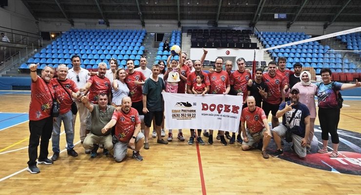 DOÇEK FİNALDE!