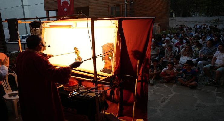 Çorlu’da Geleneksel Türk Tiyatrosu Yaşatılıyor
