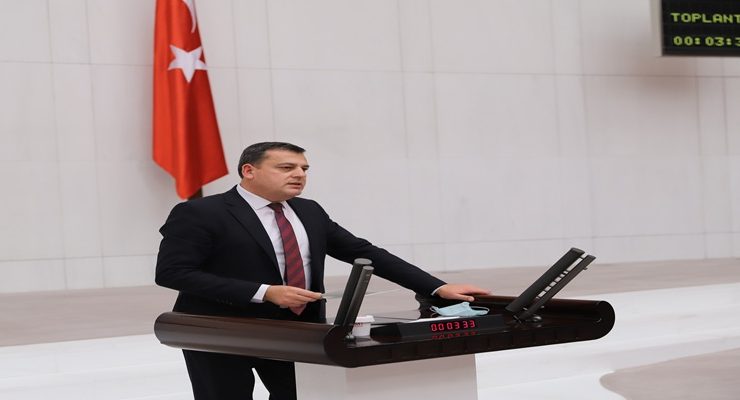 Toprak Sahipsiz, Çiftçi Desteksiz, Piyasa Tüccarın