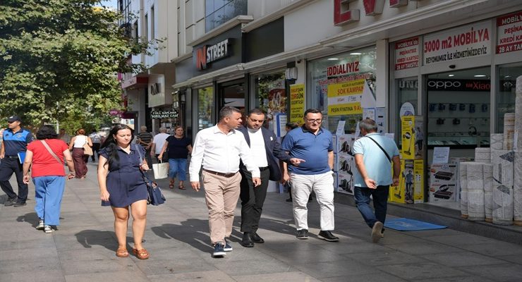 Başkan Sarıkurt, Kemalettin Mahallesi’nde İncelemeler Yaptı