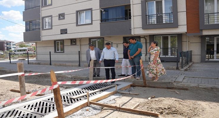 Başkan Sarıkurt, Şeyhsinan ve Hürriyet Mahallelerindeki Çalışmaları İnceledi