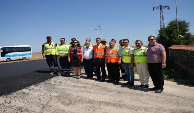 Başkanlar Sarıkurt ve Yüceer Sarılar Yolundaki Asfalt Çalışmalarını İnceledi