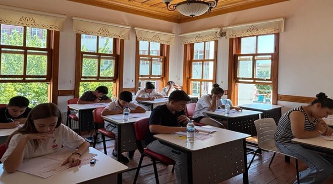 Bilgi Evi’nde LGS Öncesi Deneme Heyecanı