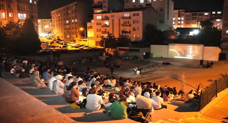 Çorlu’da Açık Hava Sineması Coşkusu Sürüyor