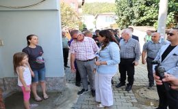 SÜLEYMANPAŞA’DA ANİ BASTIRAN YAĞIŞ SONRASI BÜYÜKŞEHİR VE TESKİ EKİPLERİ SEFERBER OLDU