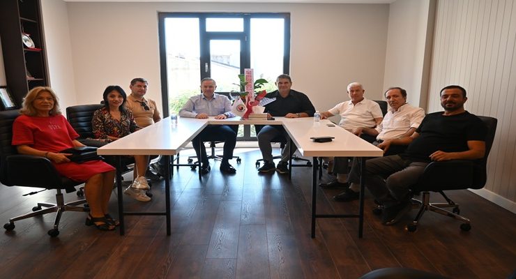 Kırklareli Cumhuriyet Halk Partisi (CHP) Belediye Meclisi Üyeleri’nden, Kırklareli TSO’ya “Hayırlı Olsun” Ziyareti