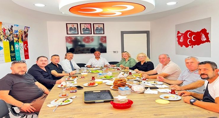 Ergene Medya Yayın İletişim Derneği ve MHP Ergene İlçe Başkanlığı kahvaltıda buluştu