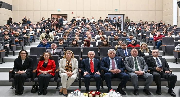 Kırklareli TSO Meclis Başkanı İsmail Hakkı Özsan, Kırklareli Üniversitesi’nin “Liderlik Buluşması” Programına Katıldı
